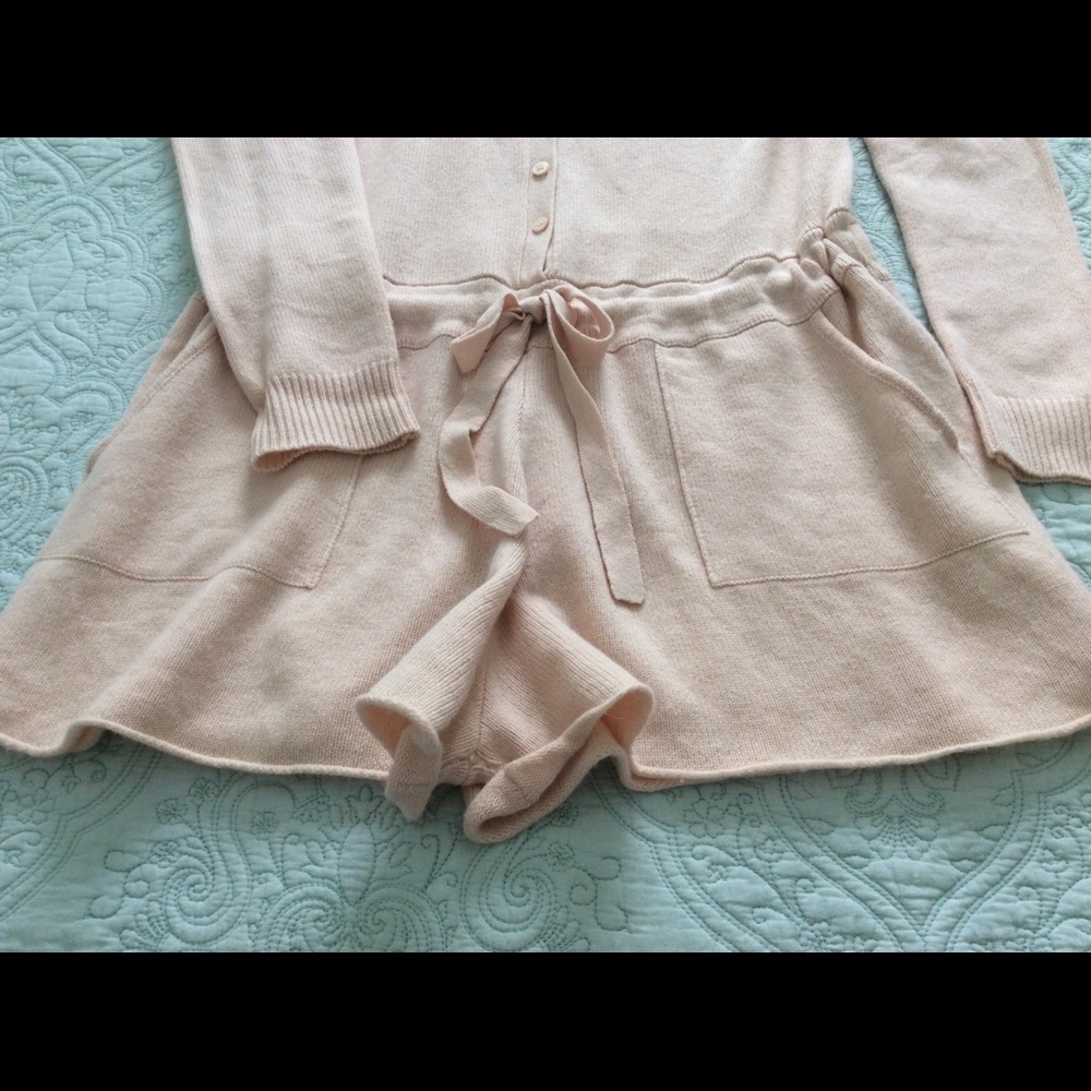 Cashmere romper - Picture 3 of 3